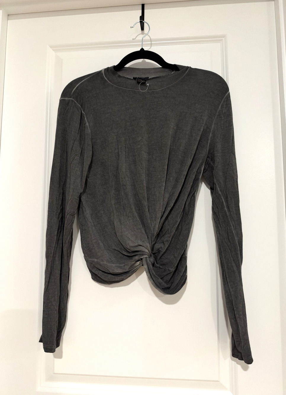 rue21 Y2K Mock Neck Womens Size L Charcoal Gray Twist Front Long Sleeve Top